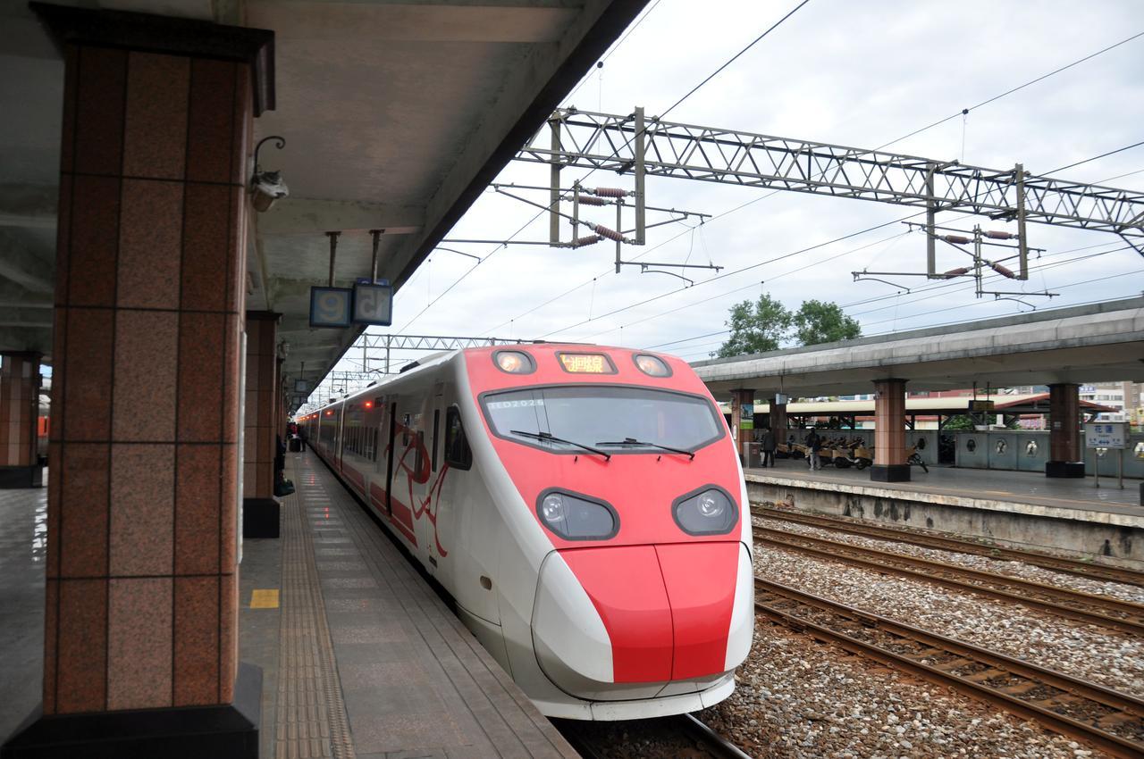 花蓮星晟棧飯店starry Inn近太平洋新城車站 Exteriör bild
